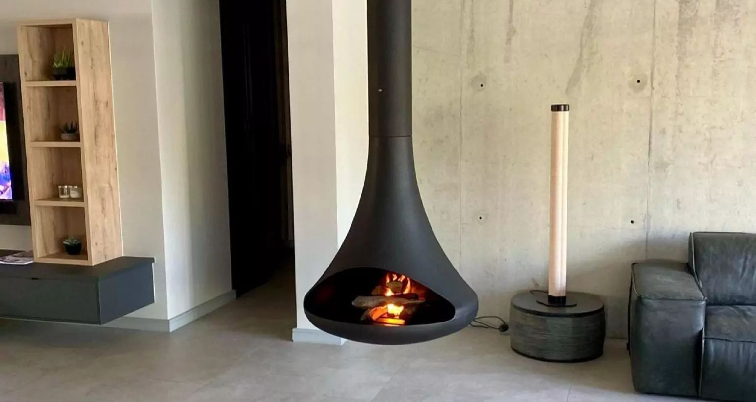 Signi Fires Drop Suspended Fireplace